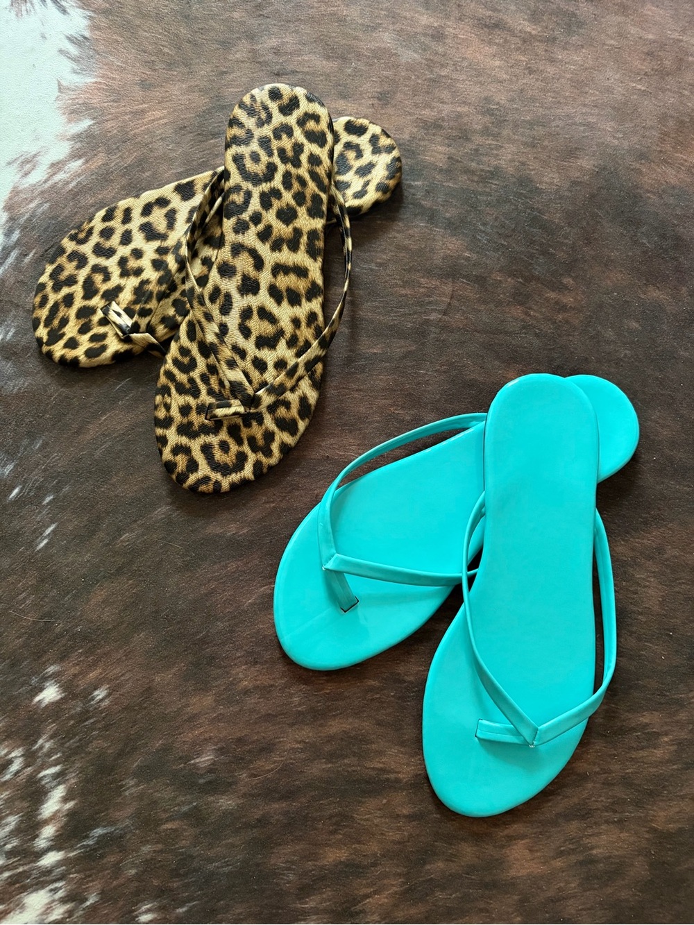 Women’s Flip Flop Sandals - Leopard Print and Turquoise Styles